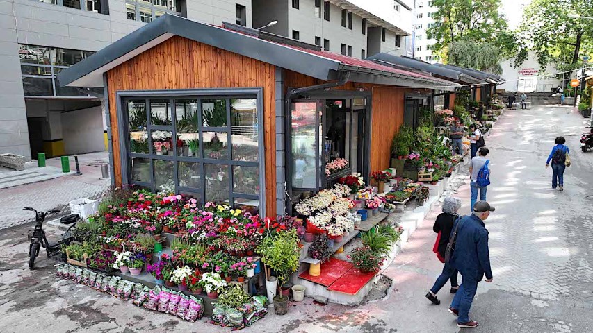 Ankara'da Çiçekçiler Yenilendi 