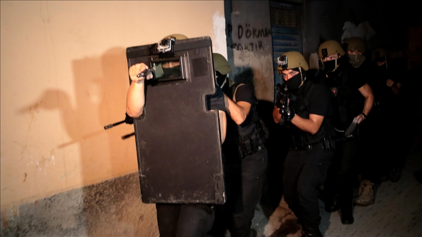 Adana'da IŞİD Operasyonu.
