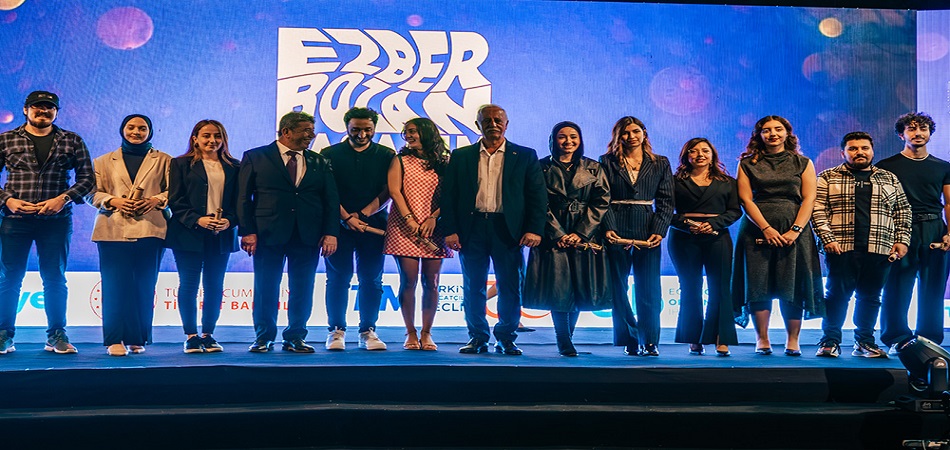 Ezber Bozan Tasarımcılar Ödüllerine Kavuştu