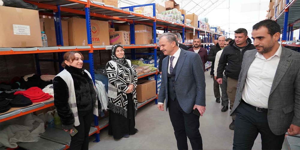 Başkan Kılınç'tan Sosyal Market Ziyareti 