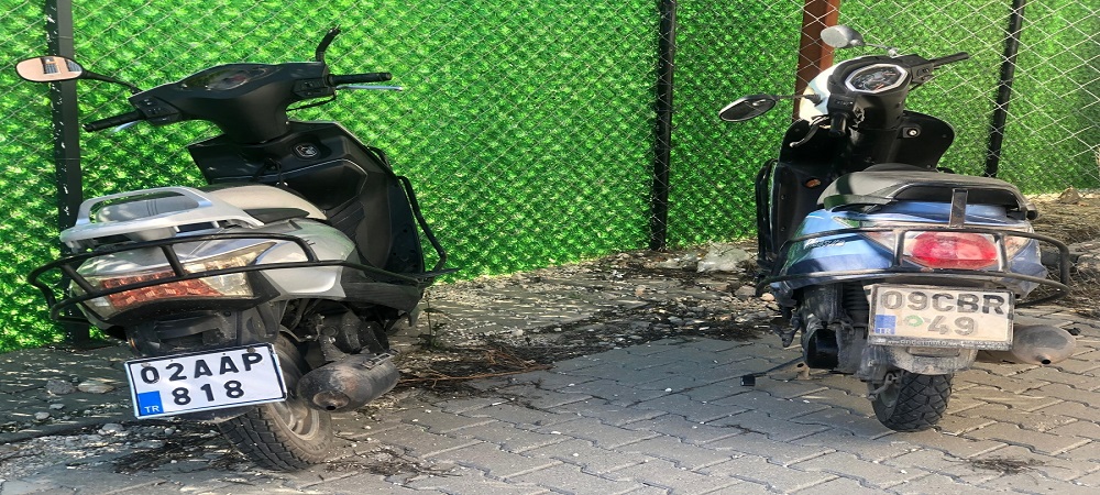 Karadağ'da Motosikletler Çarpıştı: 2 Yaralı